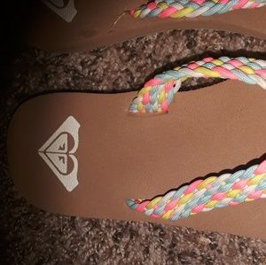 ROXY flip flops